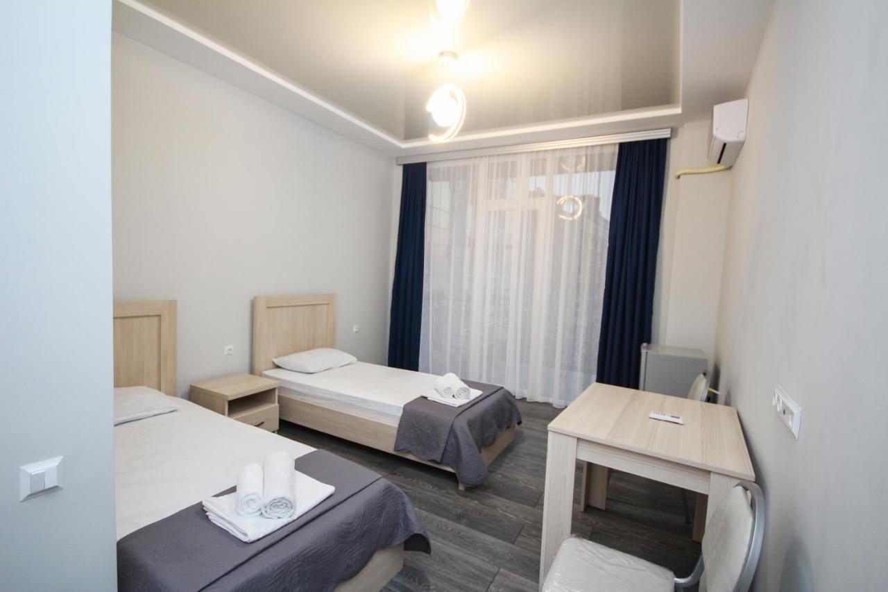Guest House 99 บาทูมิ ภายนอก รูปภาพ
