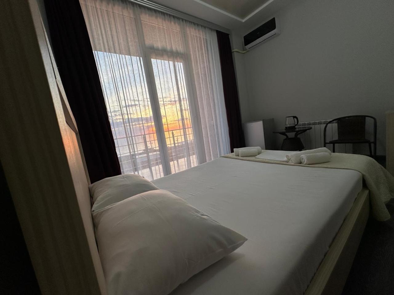 Guest House 99 บาทูมิ ภายนอก รูปภาพ